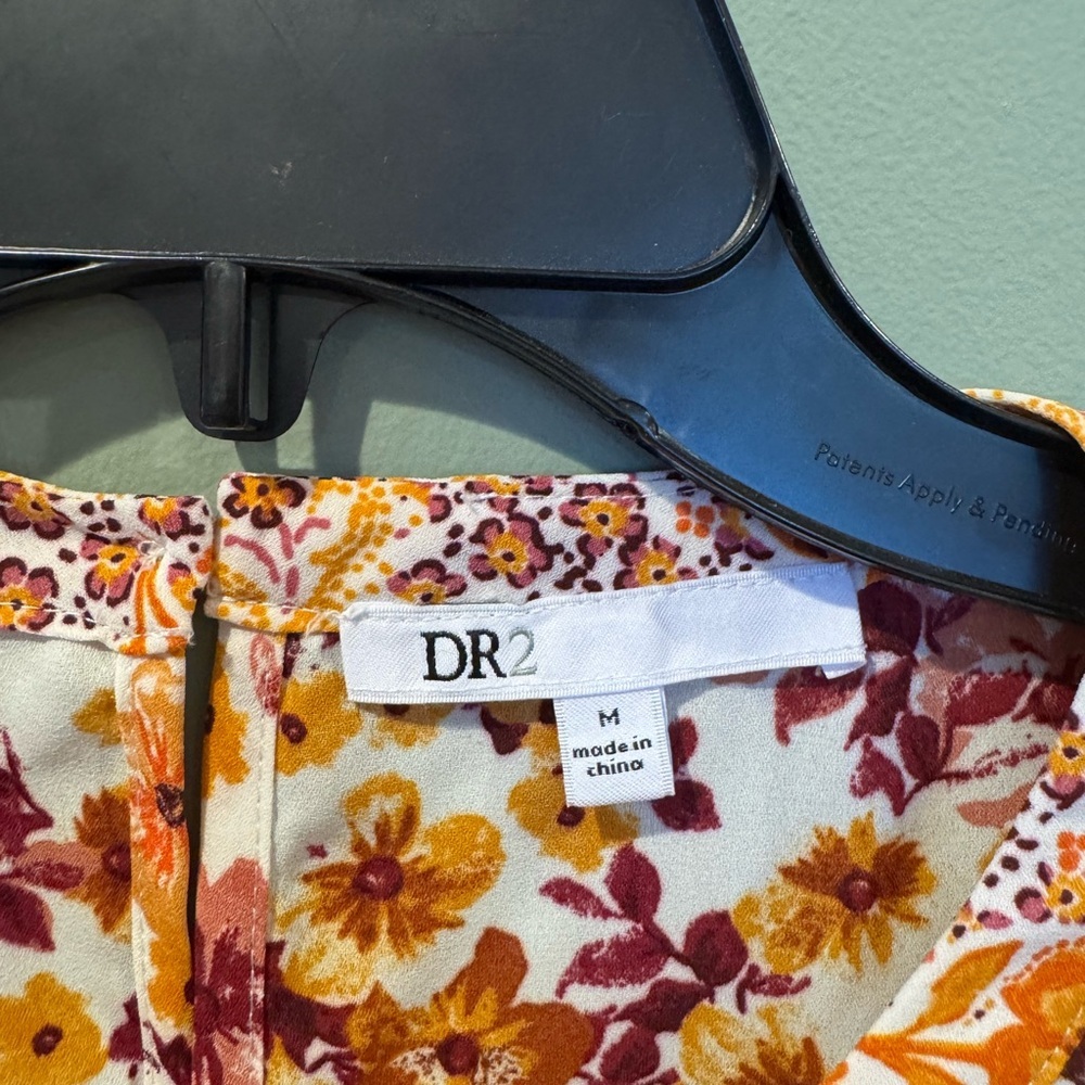 DR2 Floral Blouse with Lace Detail - Picture 3 of 13